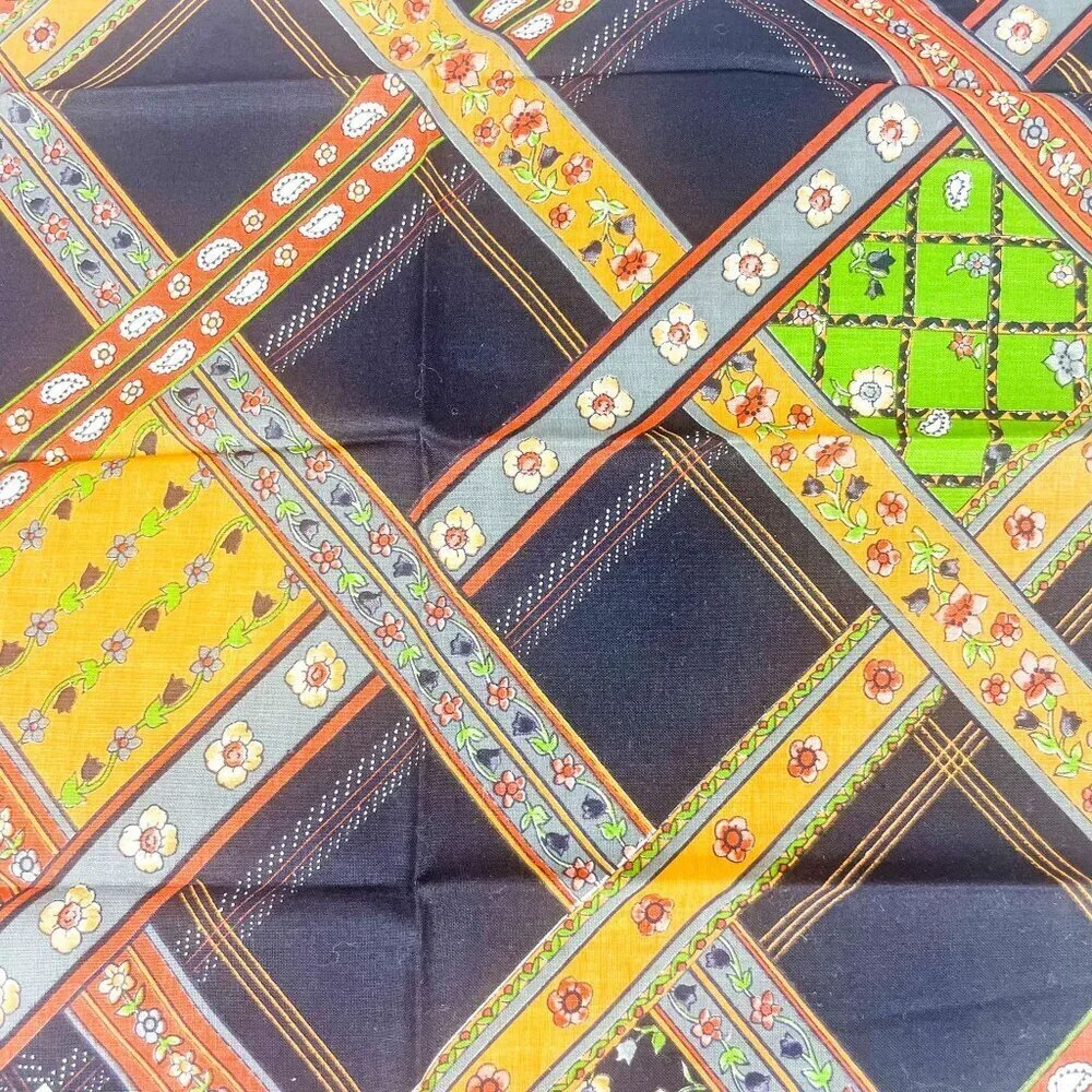Set of 4 Napkins Mid-Century Cloth Fabric Table Linen Black Orange Mixes Print